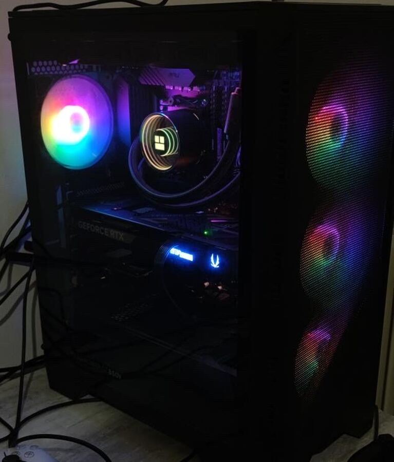 PC RTX 3070 · Ryzen 5 5500X3D