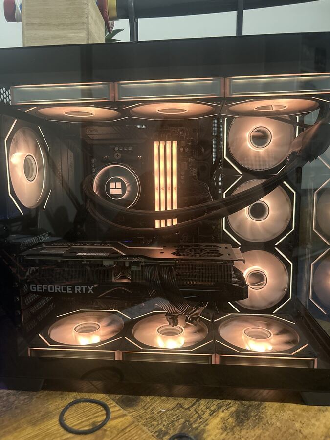 PC RTX 3080 · Ryzen 7 5700X